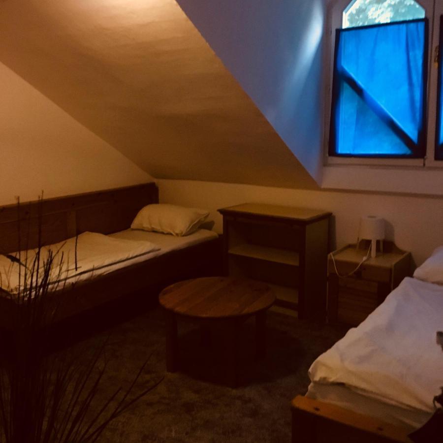 Y Hostel Balatonlelle Exteriör bild